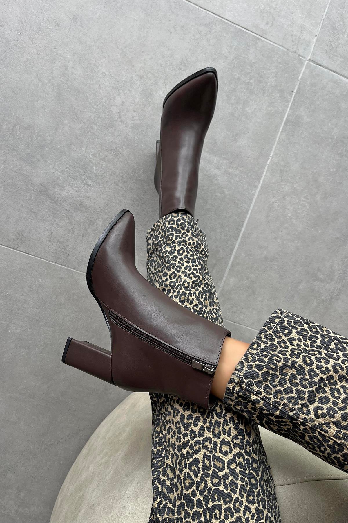 Fergal  Kadın  Topuklu  Deri  Bot Kahve