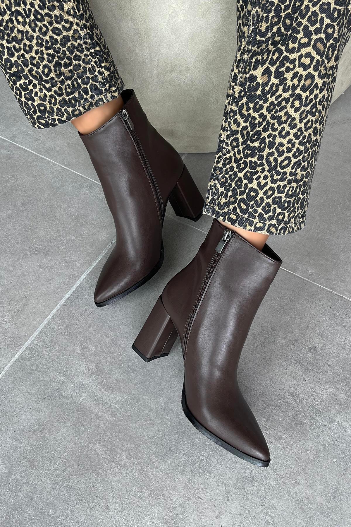 Fergal  Kadın  Topuklu  Deri  Bot Kahve