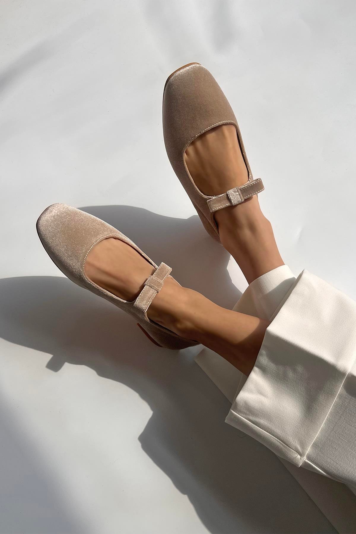 Foden Kadın  Kurdela  Detay  Kadife  Babet Vizon