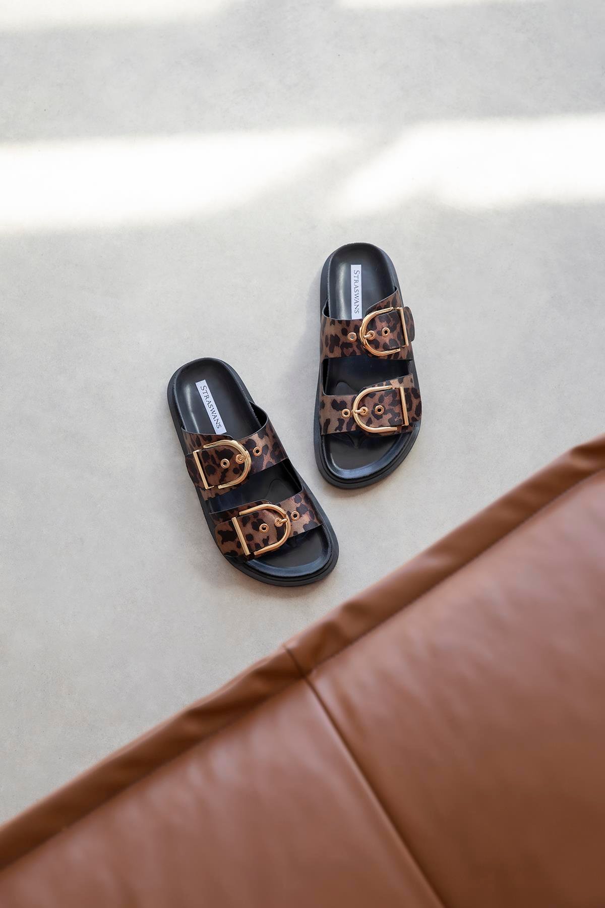 Forster Kadın Toka  Detay Saten Terlik Leopar