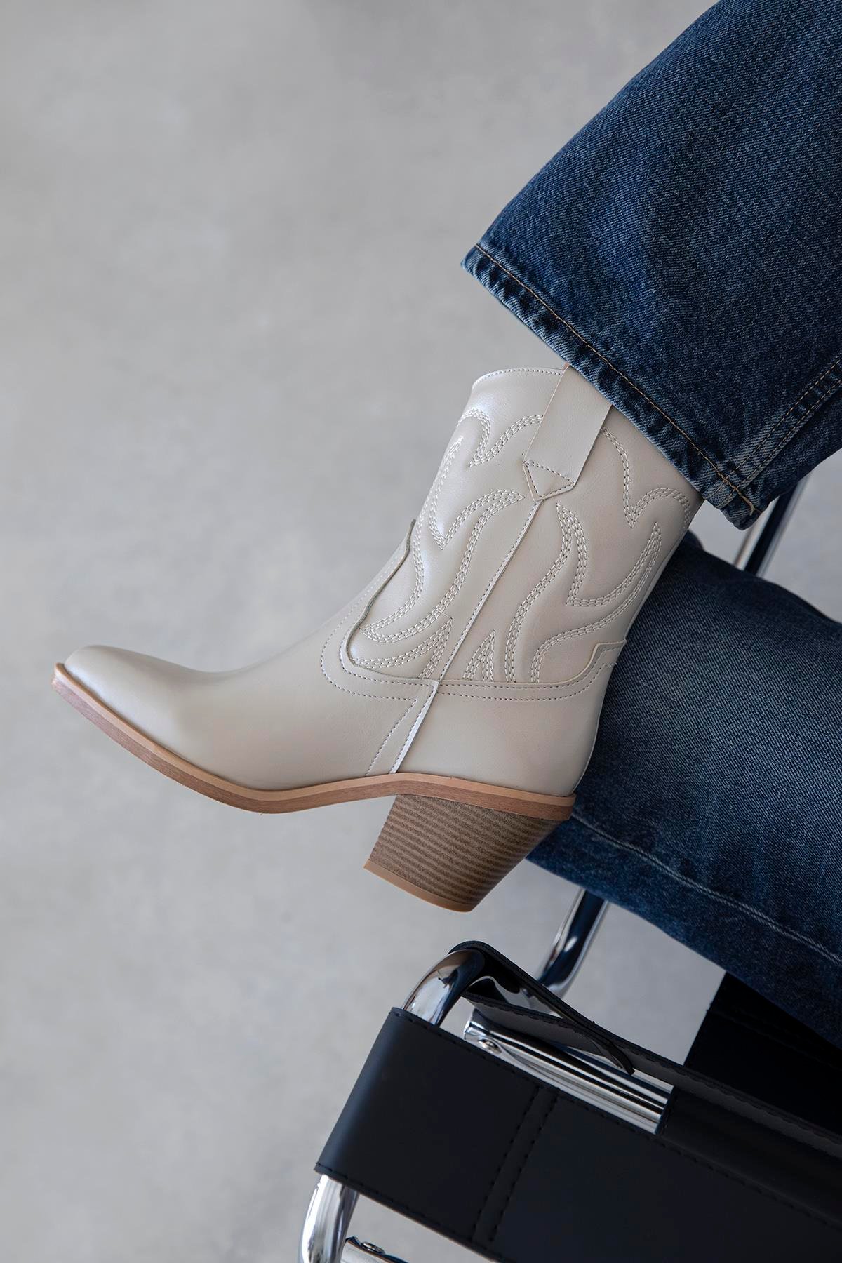 Hadley  Kadın   Deri  Topuklu   Bot Bej