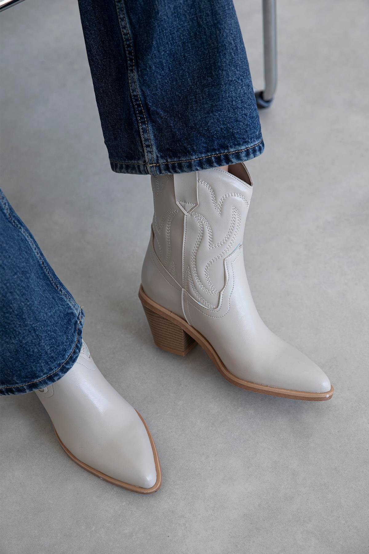 Hadley  Kadın   Deri  Topuklu   Bot Bej