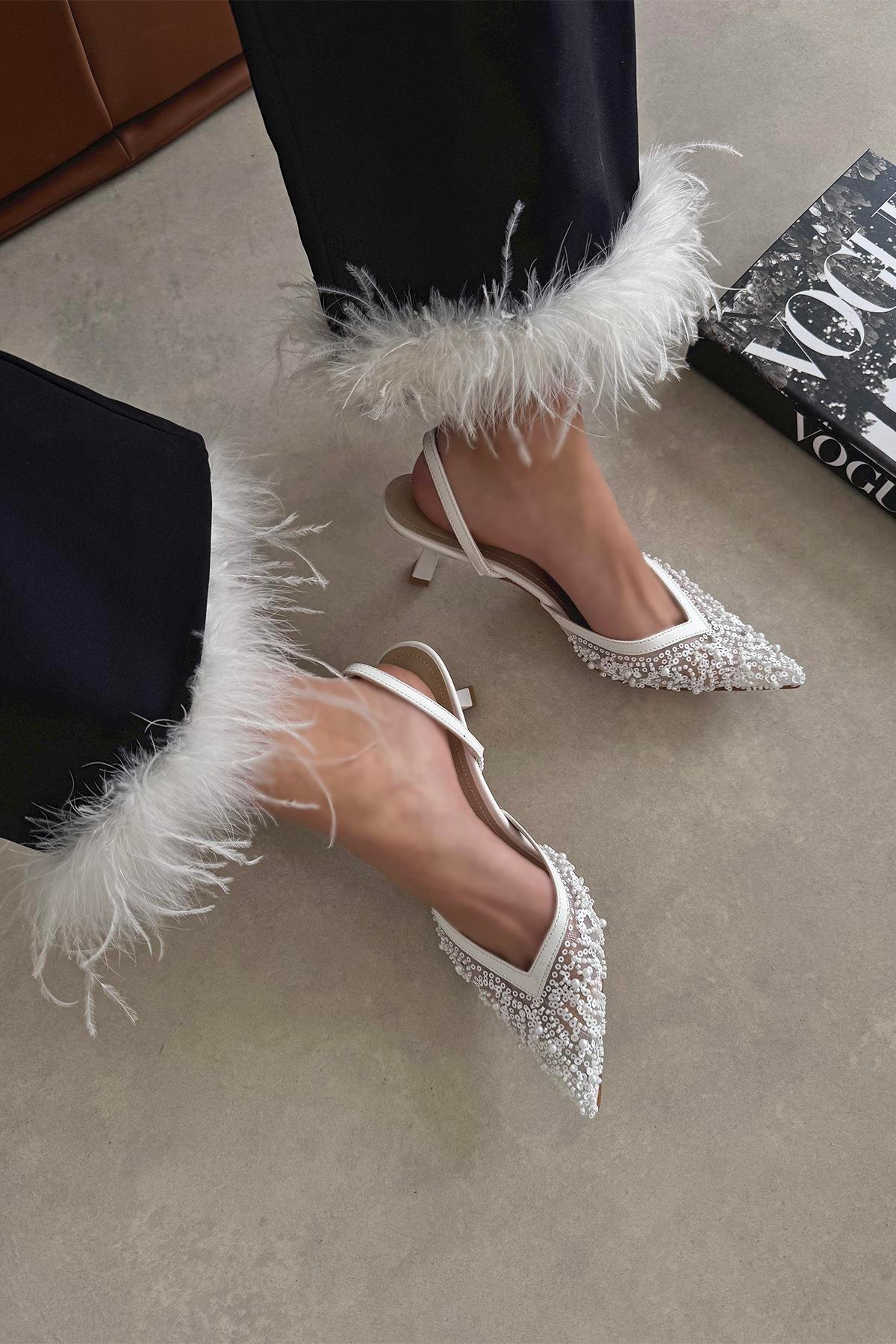 Harmony Kadın Pul Detay Topuklu  Ayakkabı Beyaz