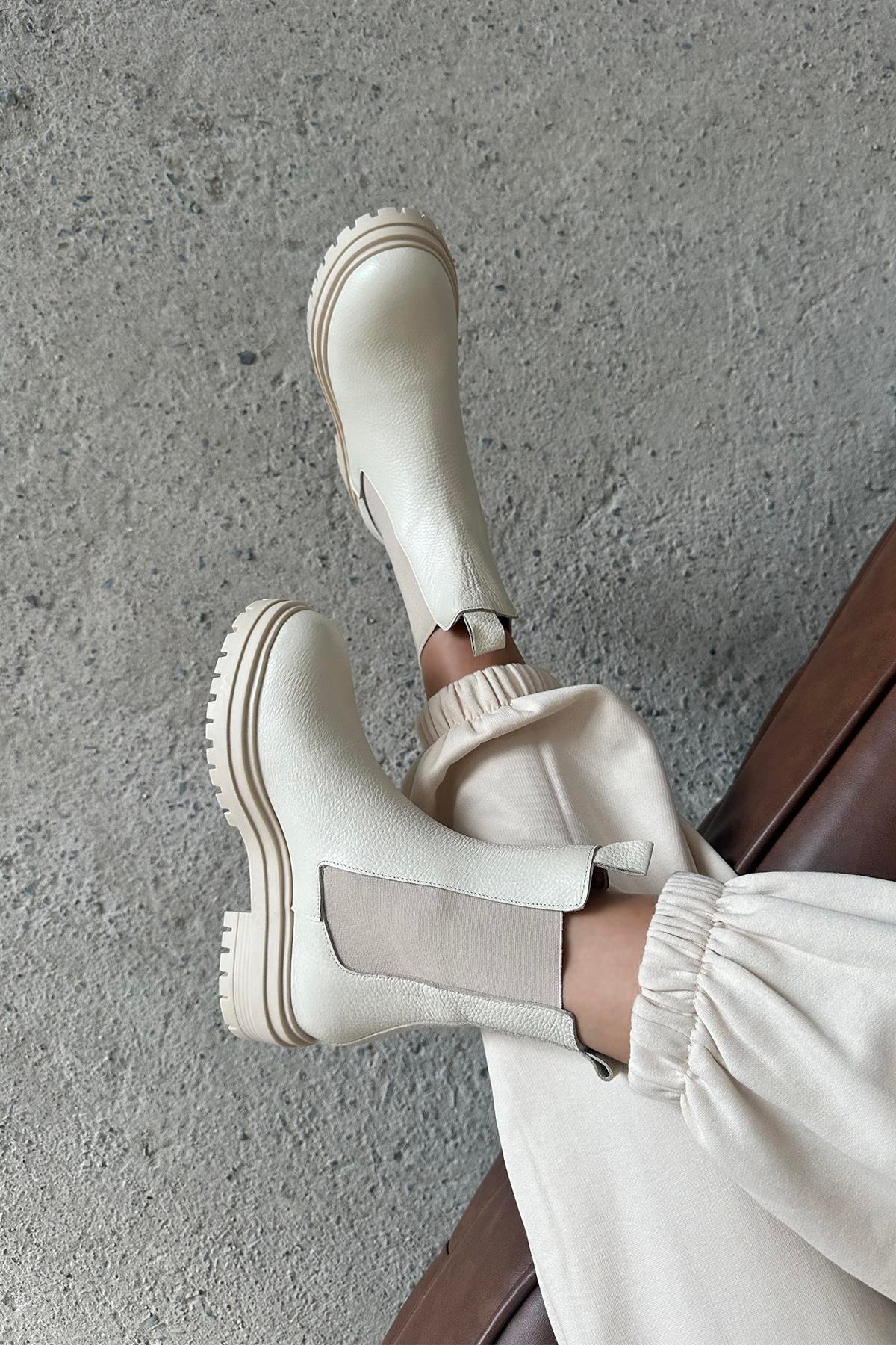 Helen Kadın Lastik Detay  Hakiki  Deri Postal  Bot Bej