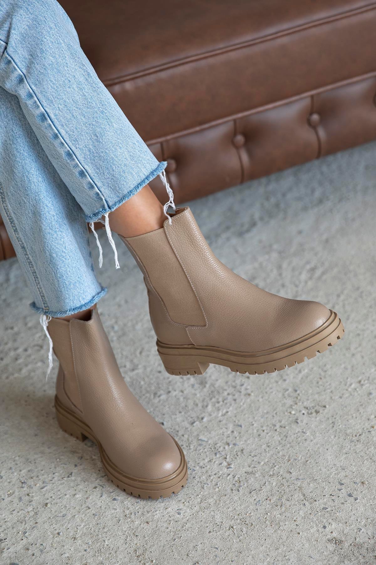 Helen Kadın Lastik Detay  Hakiki  Deri Postal  Bot Vizon