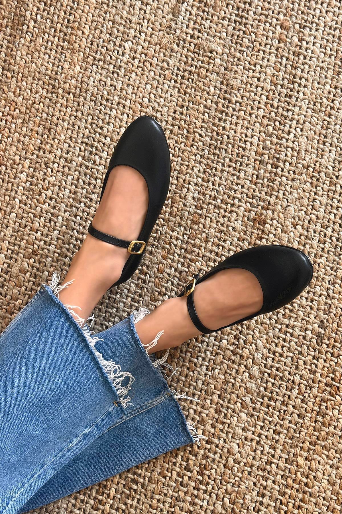 Hollie   Kadın  Kemer  Detay  Deri  Babet Siyah