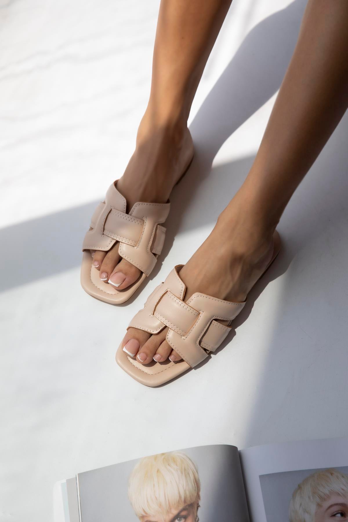 Huxx  Kadın Tek Bant  Günlük Deri Terlik Bej