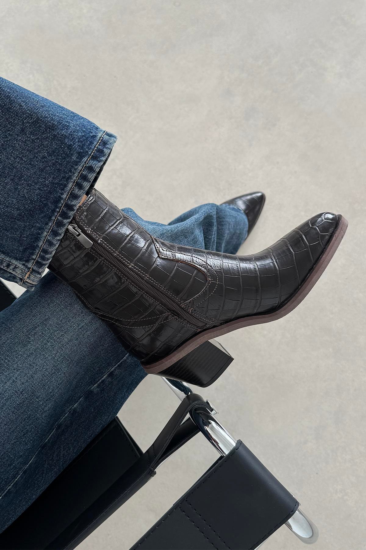 Jose  Kadın  Kroko Deri  Topuklu   Bot Kahve