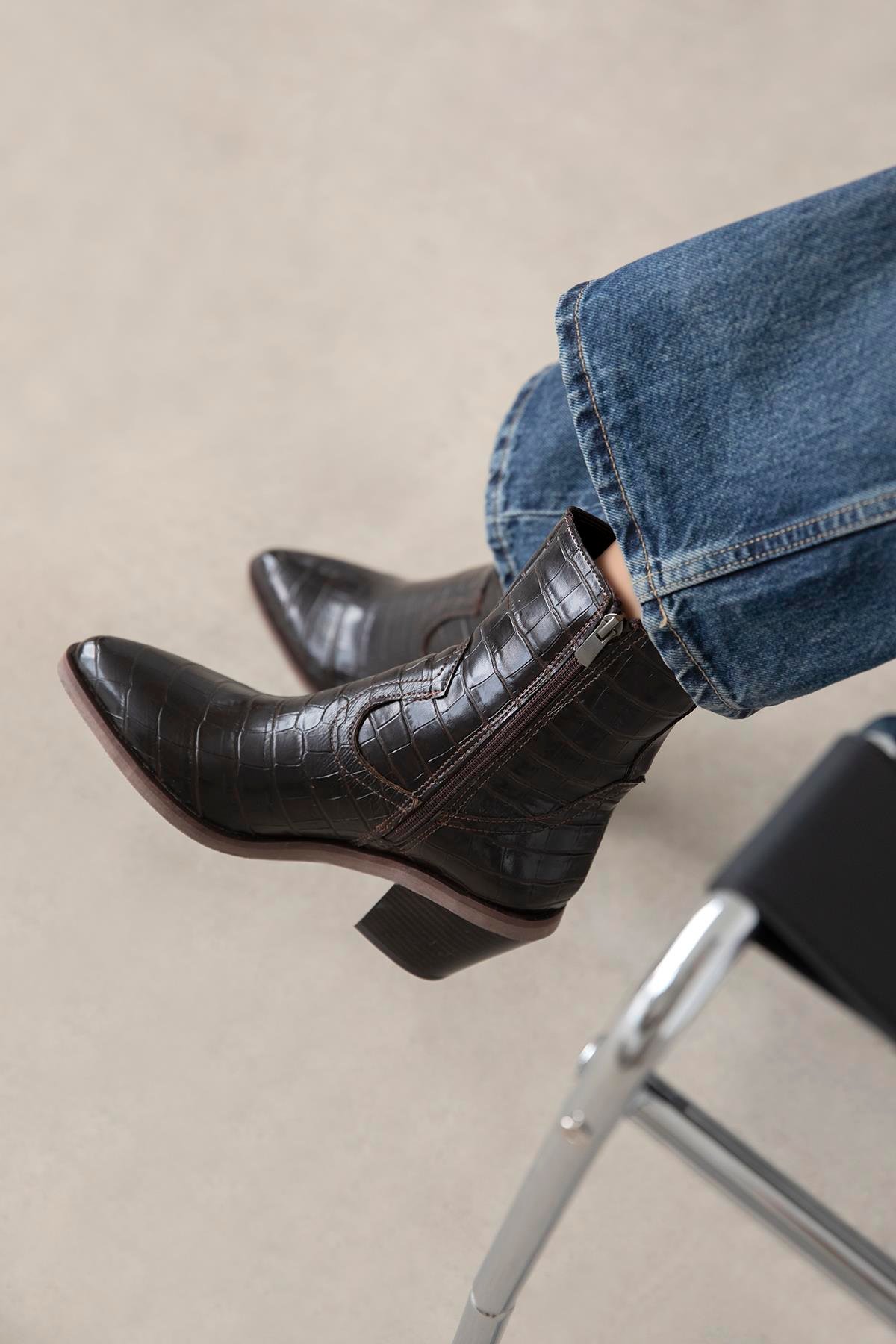 Jose  Kadın  Kroko Deri  Topuklu   Bot Kahve