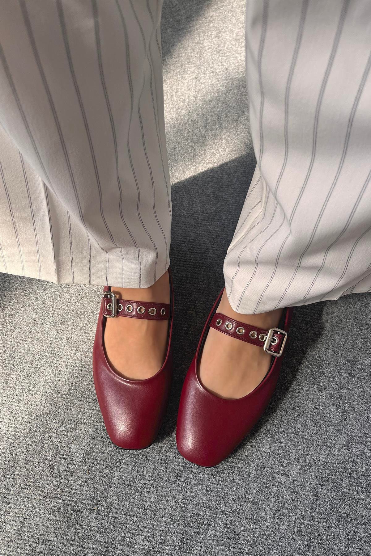 Jules  Kadın  Kemer  Detay  Deri  Babet Bordo