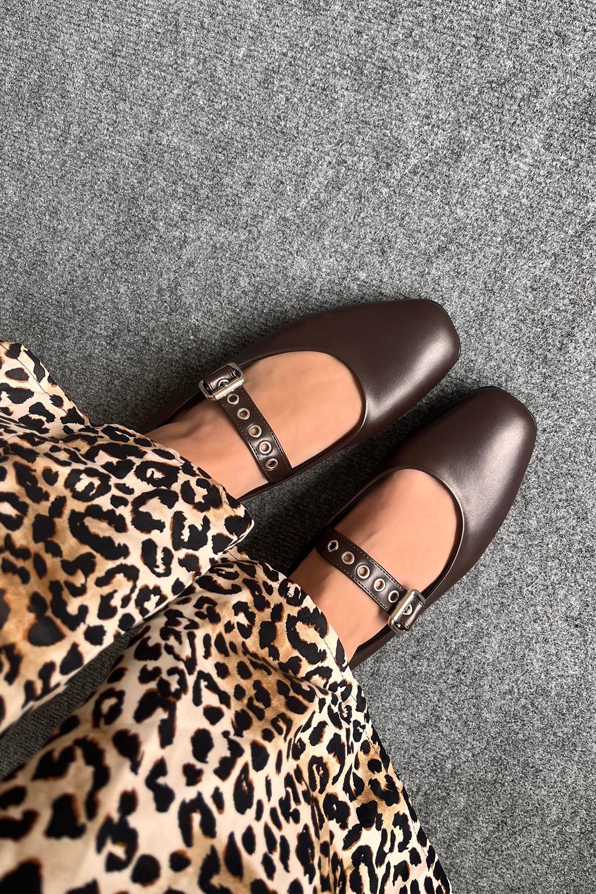 Jules  Kadın  Kemer  Detay  Deri  Babet Kahve