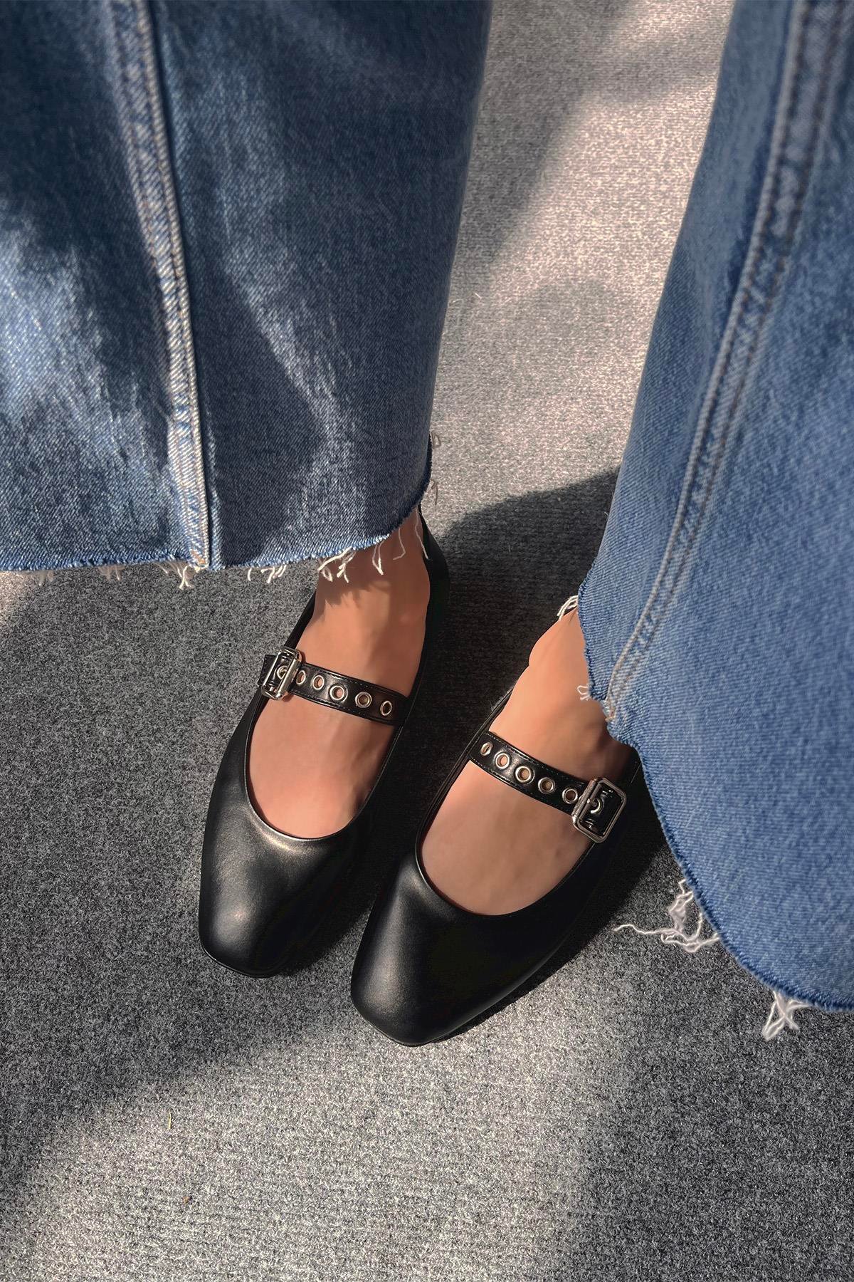 Jules  Kadın  Kemer  Detay  Deri  Babet Siyah