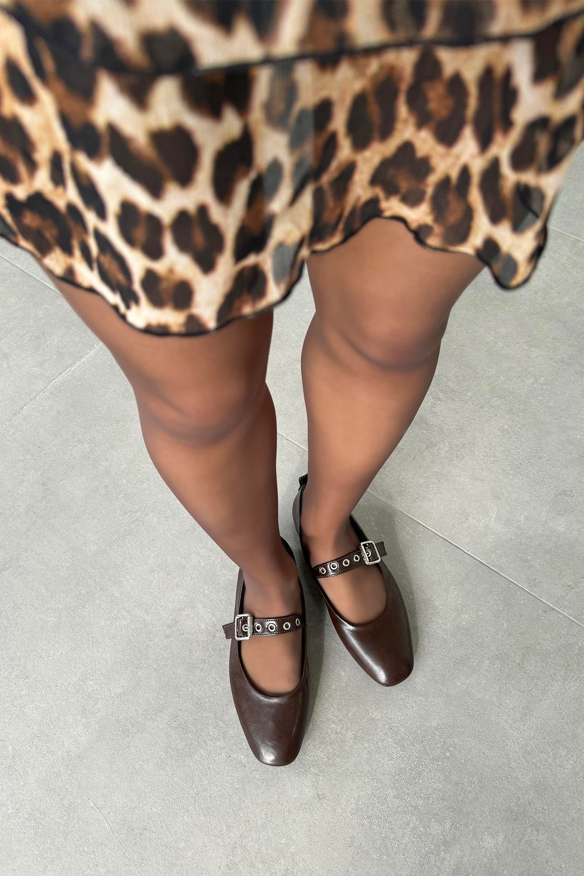 Jules Kadın Kemer Detay Kırışık Deri Babet Kahve