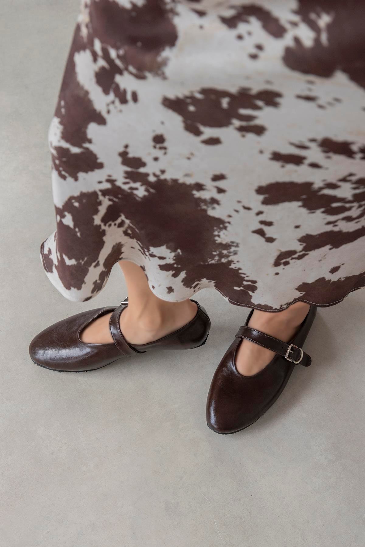 Jun Kadın  Kırışık Deri Babet Kahve