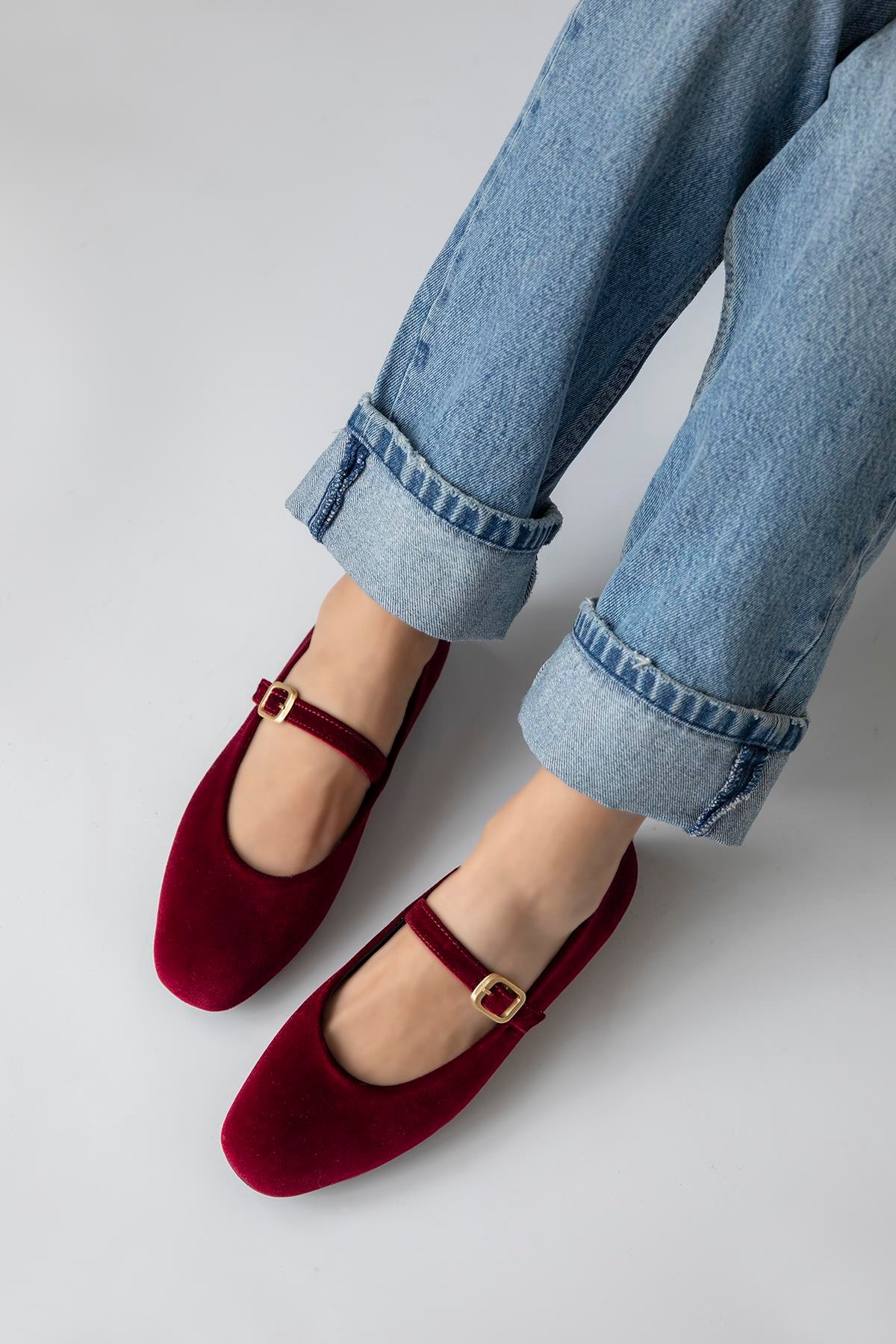 Karmin  Kadın  Kemer  Detay  Kadife  Babet Bordo