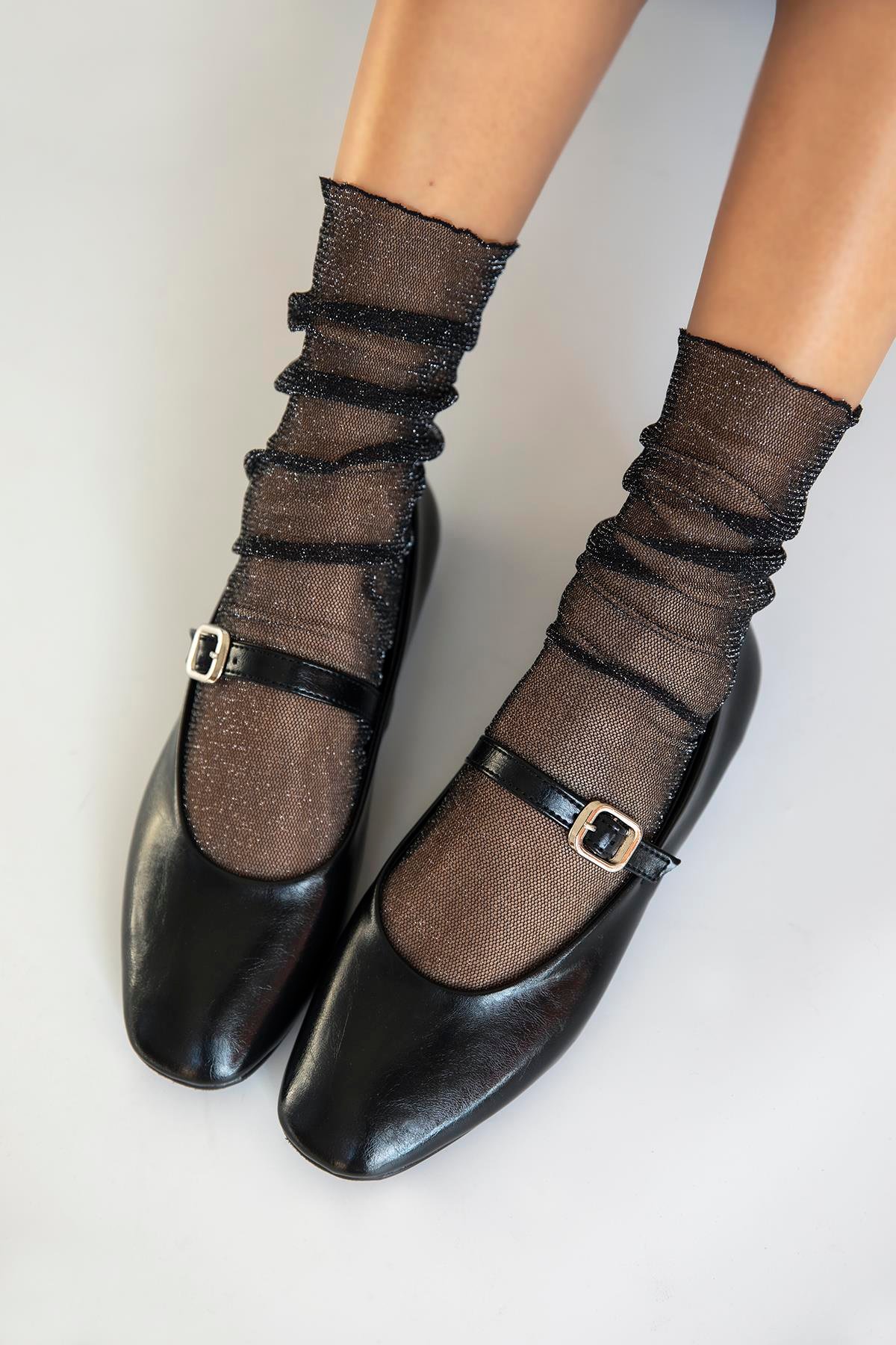 Karmin Kadın Kemer Detay Kırışık Deri Babet Siyah