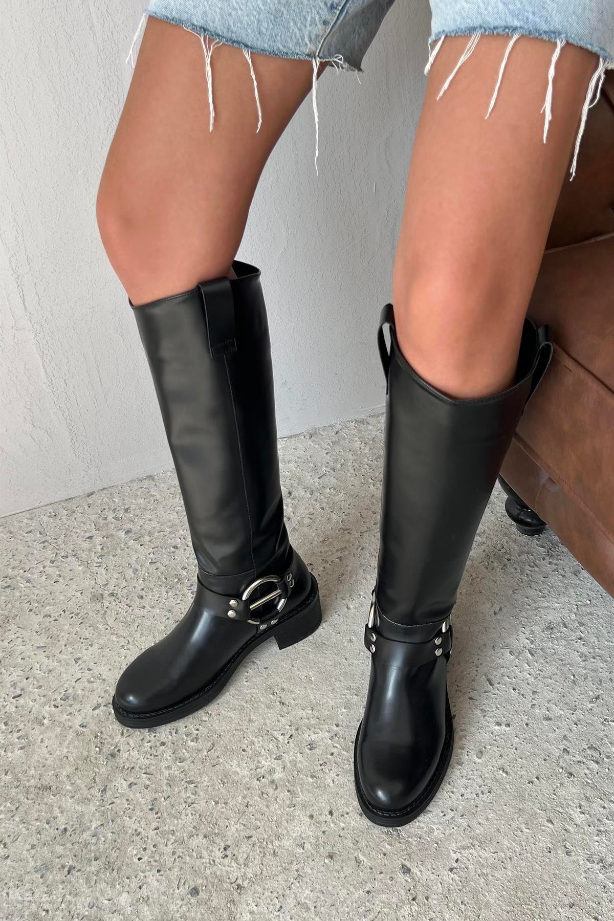 Legend Kadın Kemer Detay Binici  Deri   Çizme Siyah