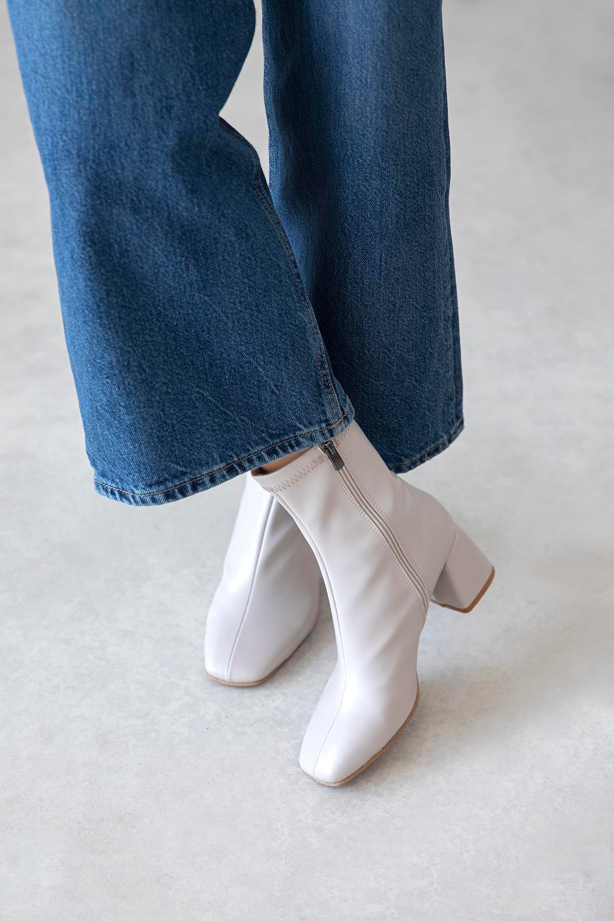 Lucas  Kadın   Küt Kalıp Deri Bot Bej