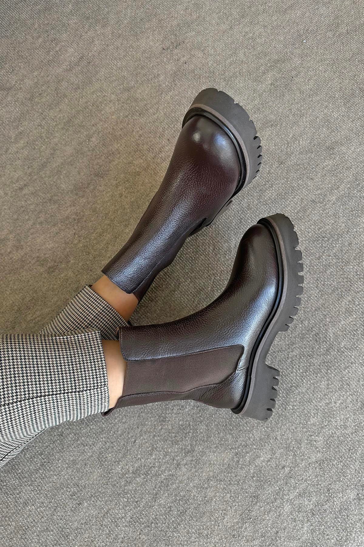 Matty Kadın Lastik Detay  Hakiki  Deri Postal  Bot Kahve