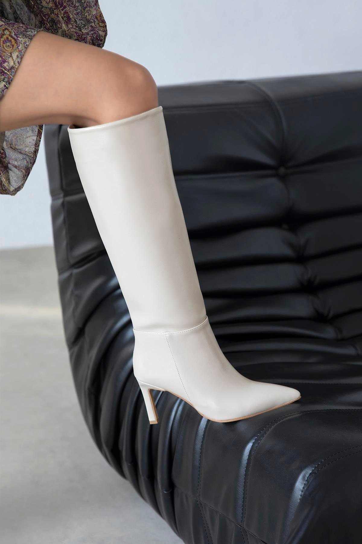 Nadia Kadın Kırışık Deri Çizme Bej