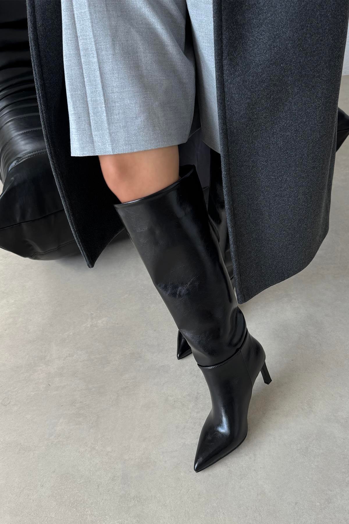 Nadia Kadın Kırışık Deri Çizme Siyah