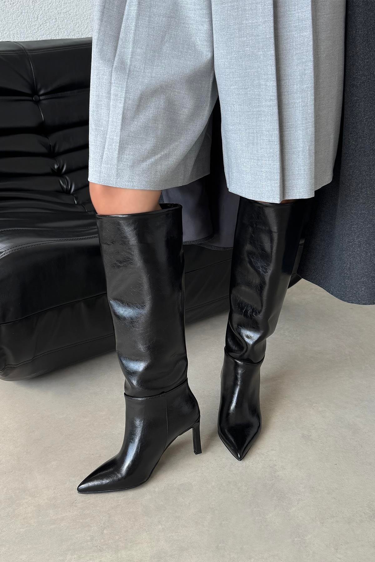 Nadia Kadın Kırışık Deri Çizme Siyah