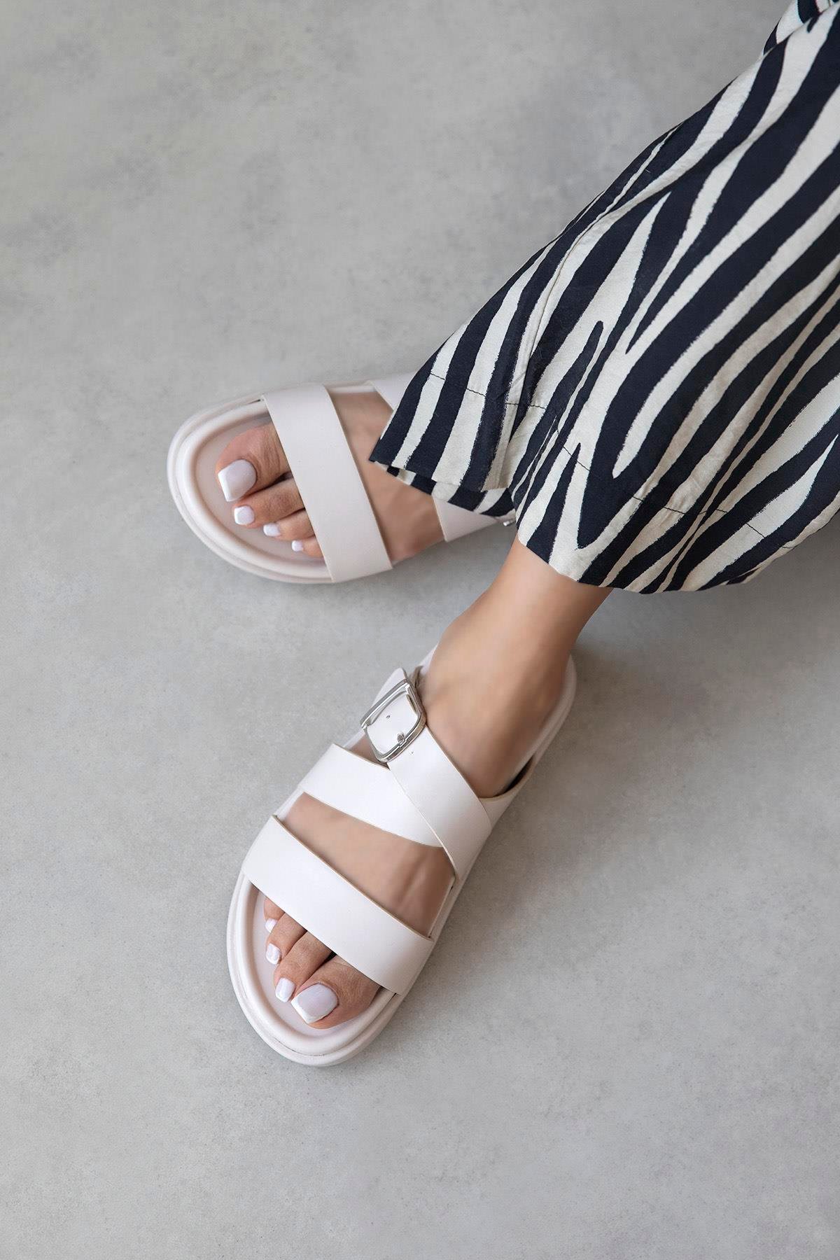 Norkys Kadın Toka Detay Günlük Konfor Terlik Bej