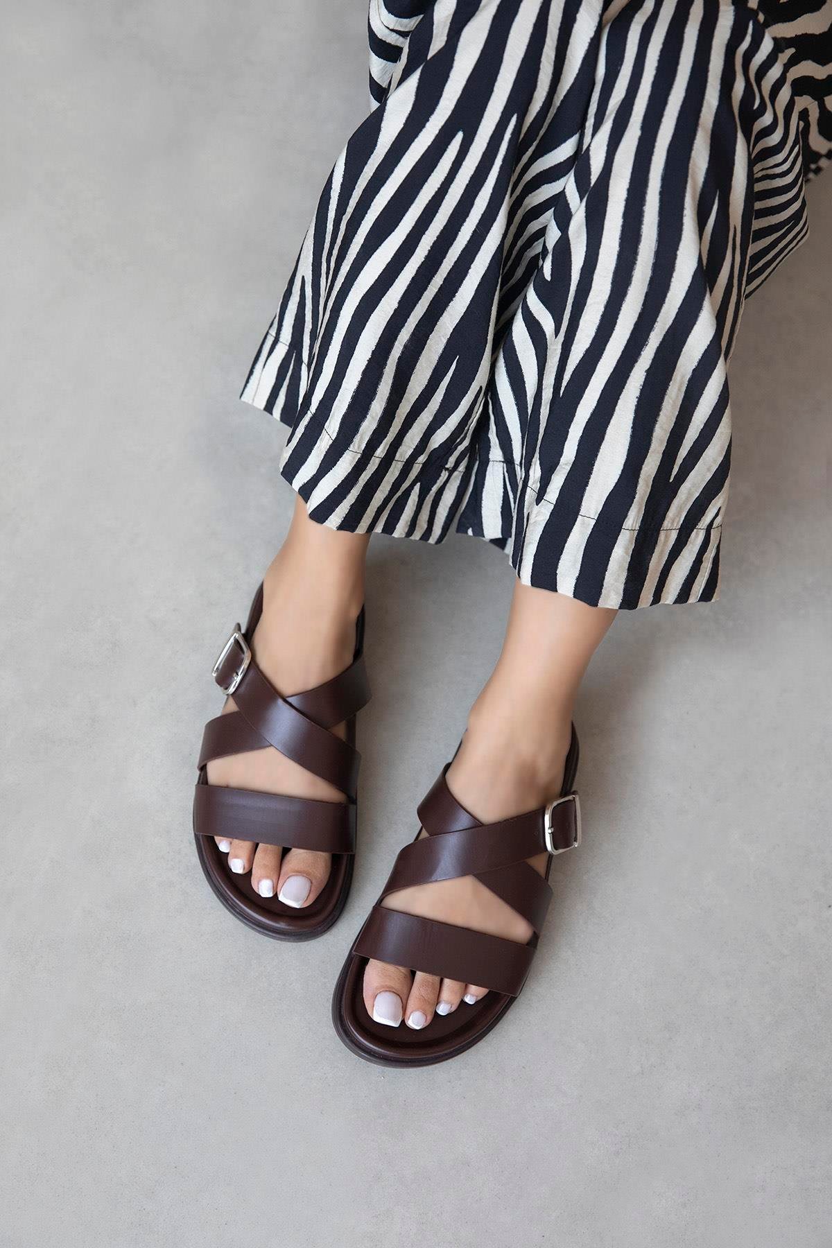 Norkys Kadın Toka Detay Günlük Konfor Terlik Kahve