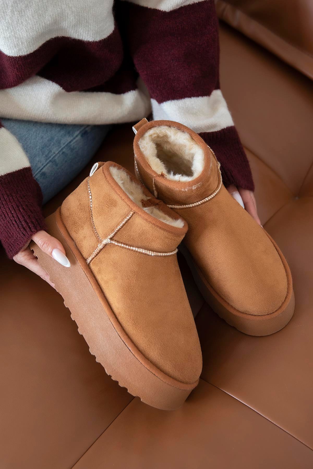 Novi Kadın İçi Tüylü Kalın Taban  Süet Yarım  Bot Taba