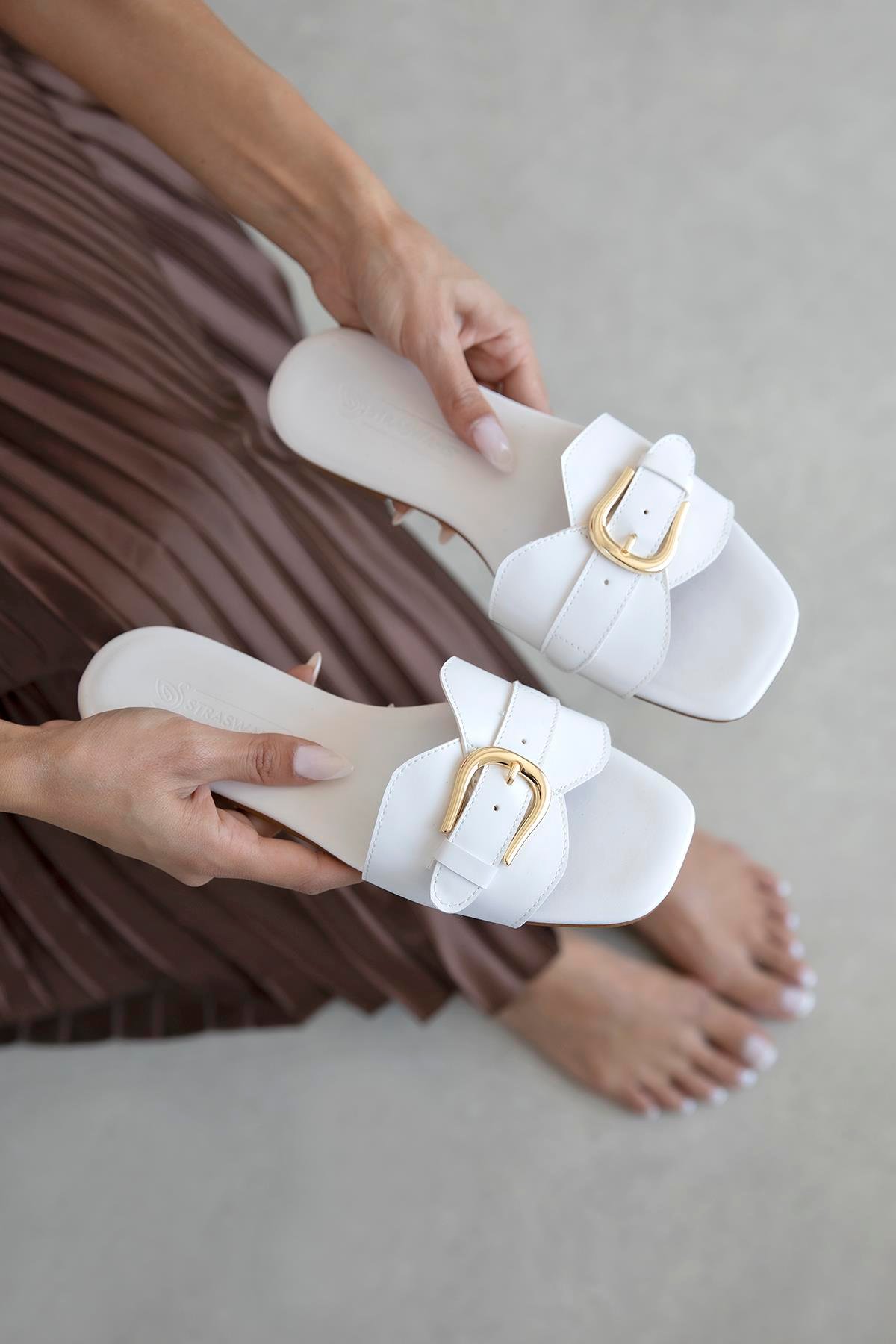 Pablo Kadın Günlük Deri Terlik Beyaz