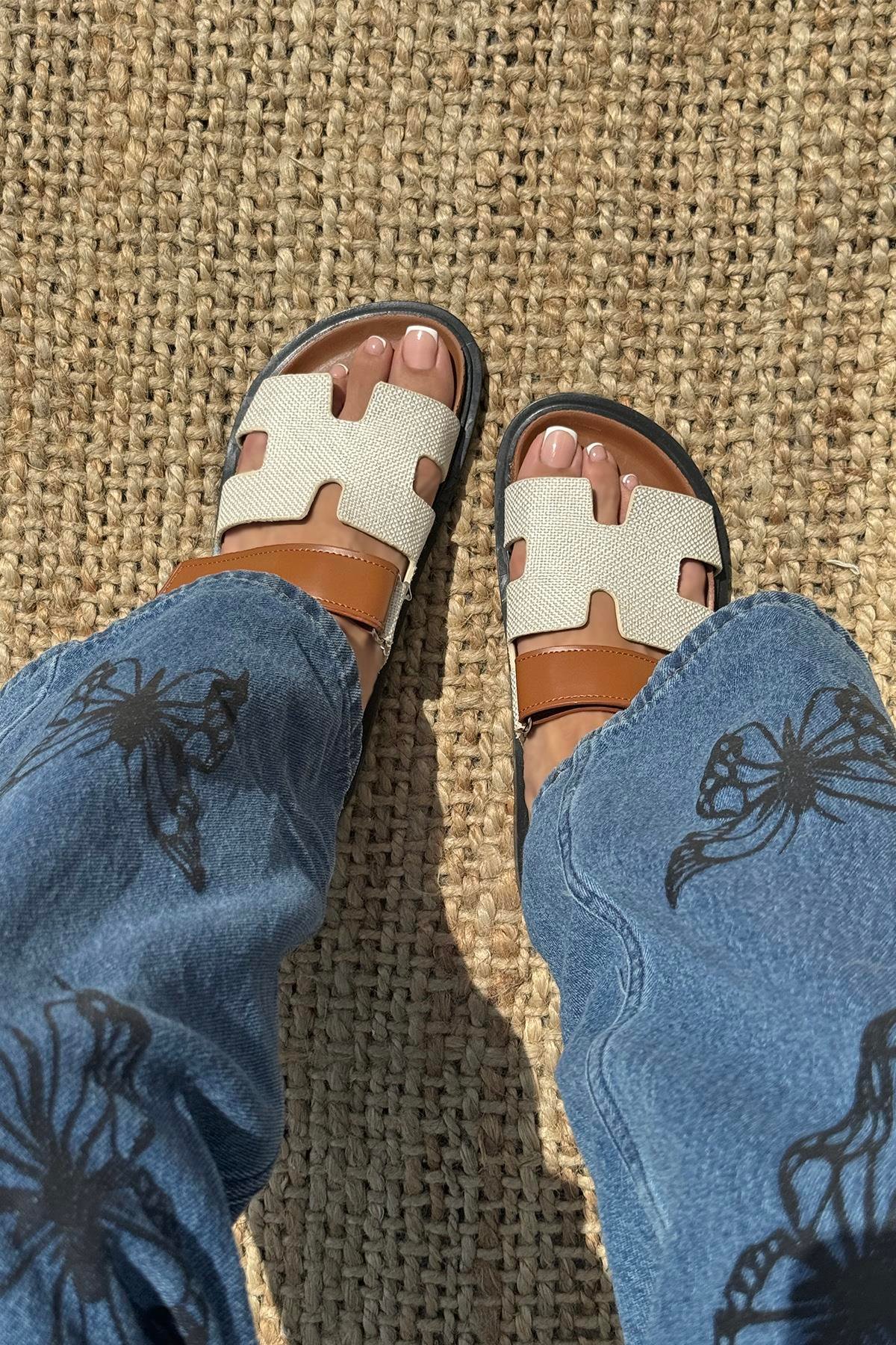 Palmeira  Kadın  Cırt  Bantlı  Deri  Terlik Bej-Hasır