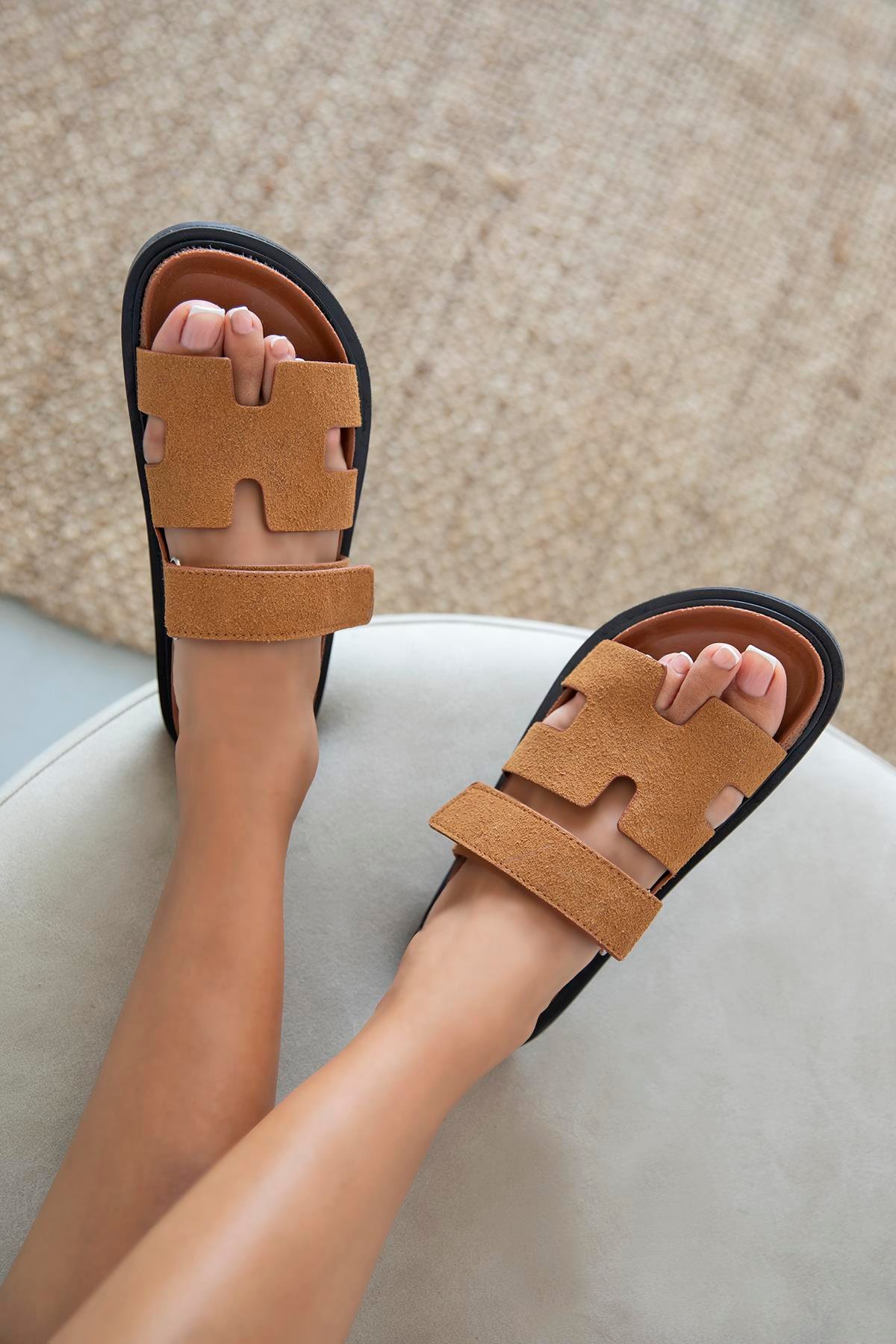 Palmeira  Kadın  Cırt  Bantlı  Süet  Terlik Taba