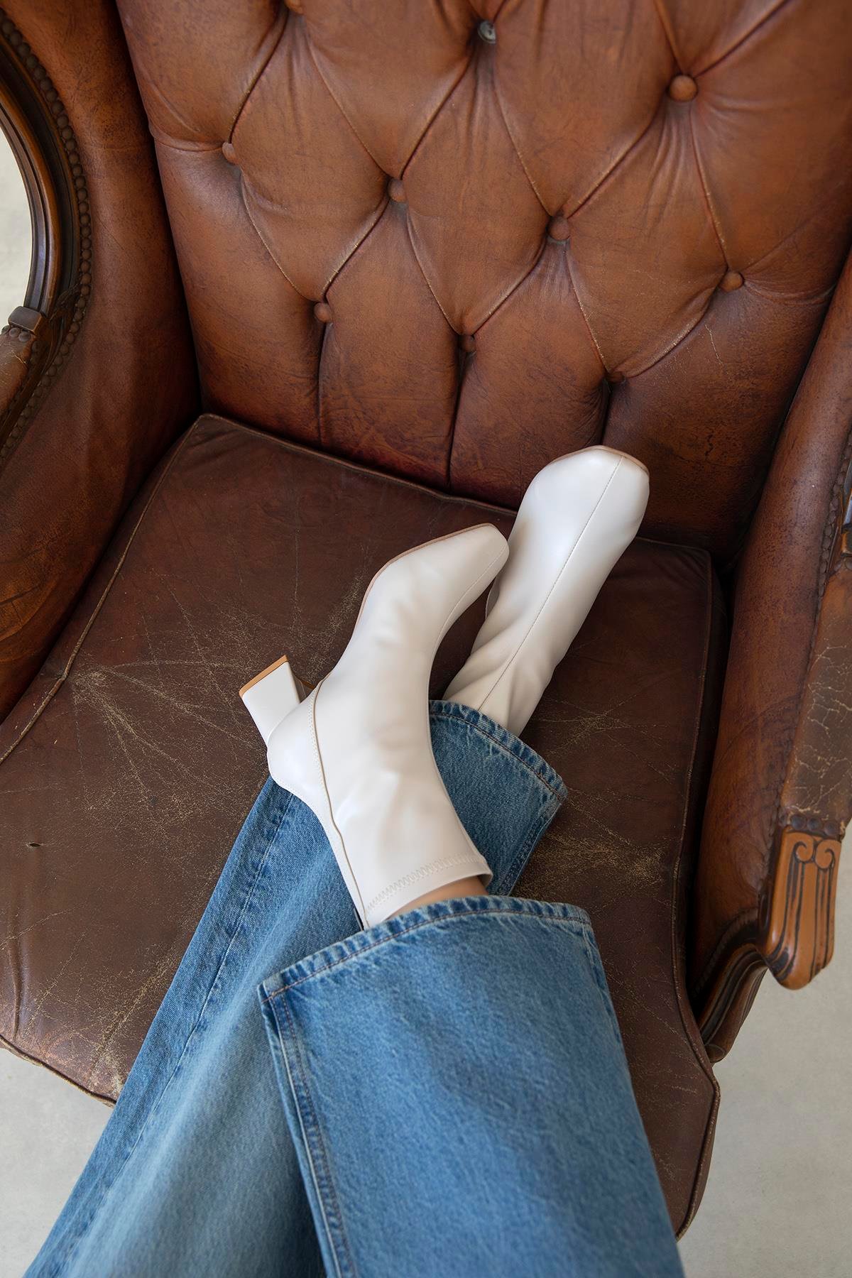 Pekin  Bayan Streç Küt Kalıp Deri Bot Bej