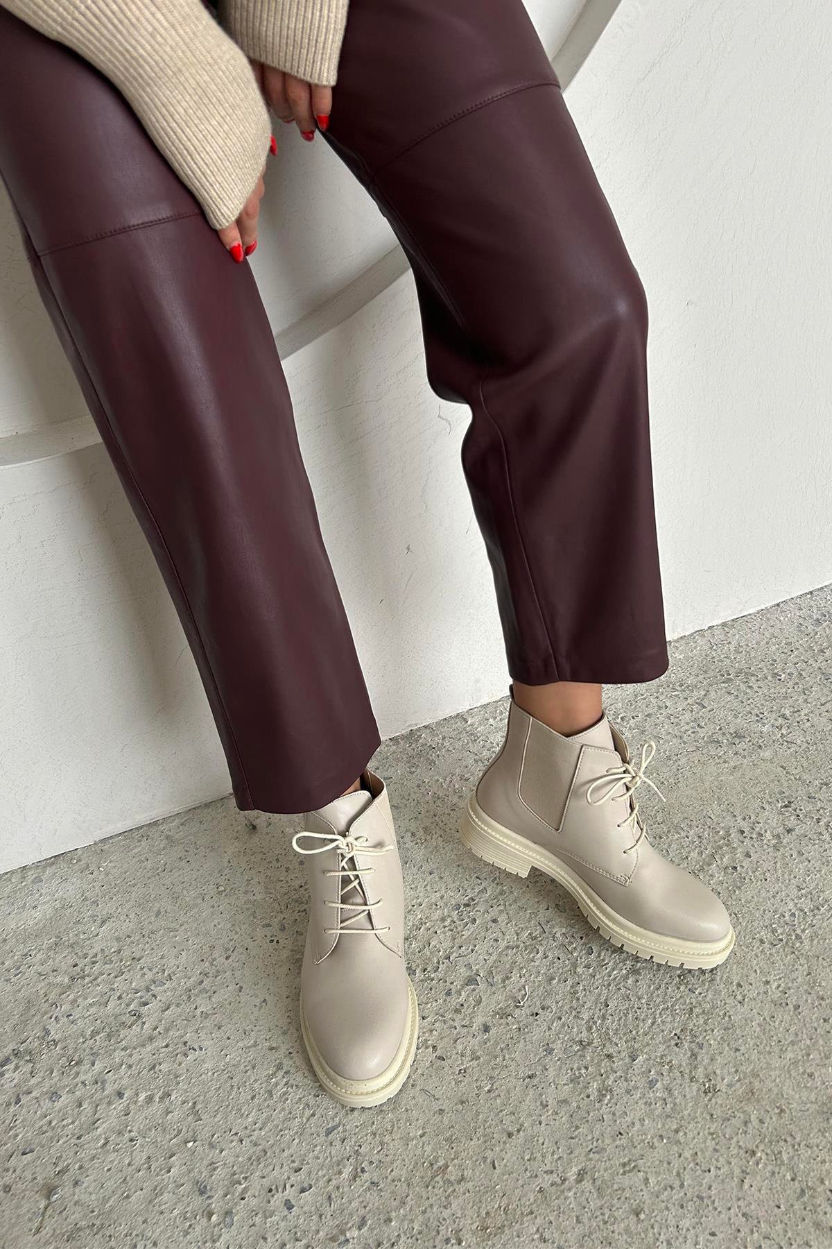 Pery  Kadın  Lastik Detay Deri  Bot Bej