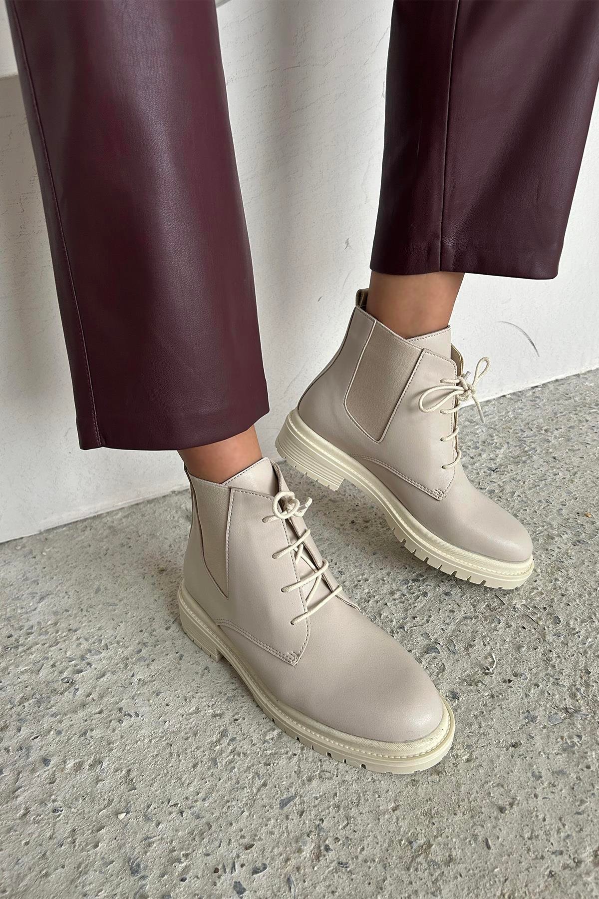 Pery  Kadın  Lastik Detay Deri  Bot Bej