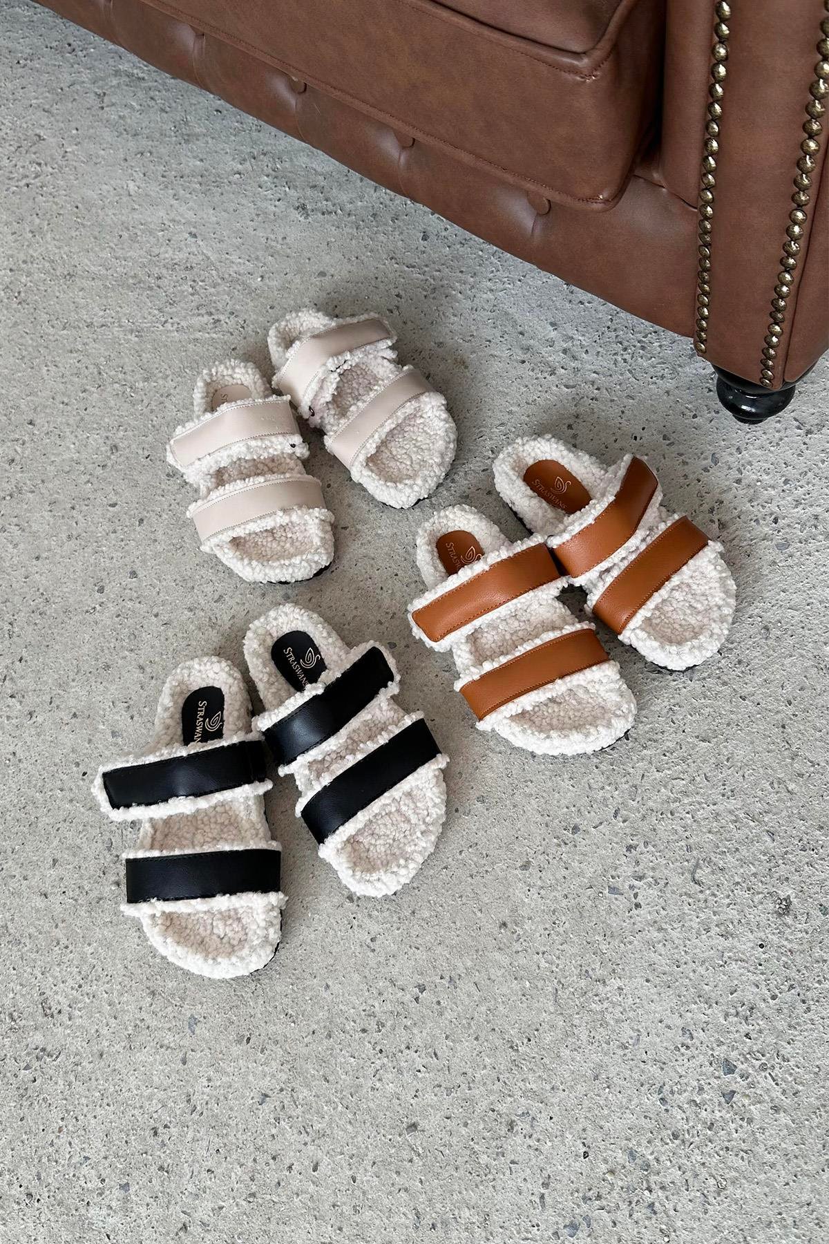 Pietro   Kadın  Tüylü  Bant Detay Düz Taban Terlik Siyah