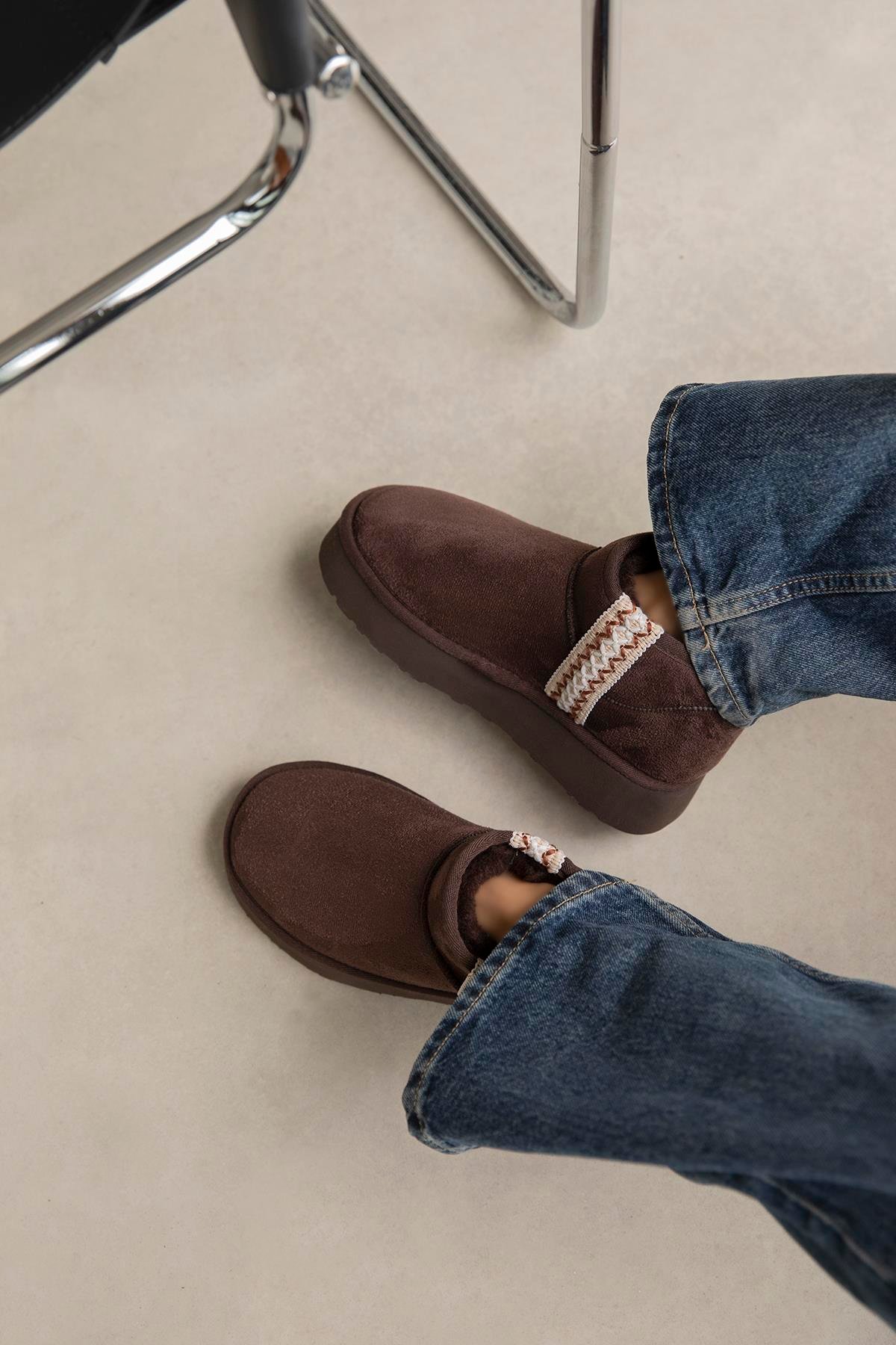 Rosso Kadın İçi Tüylü Kalın Taban Süet Yarım Bot Kahve