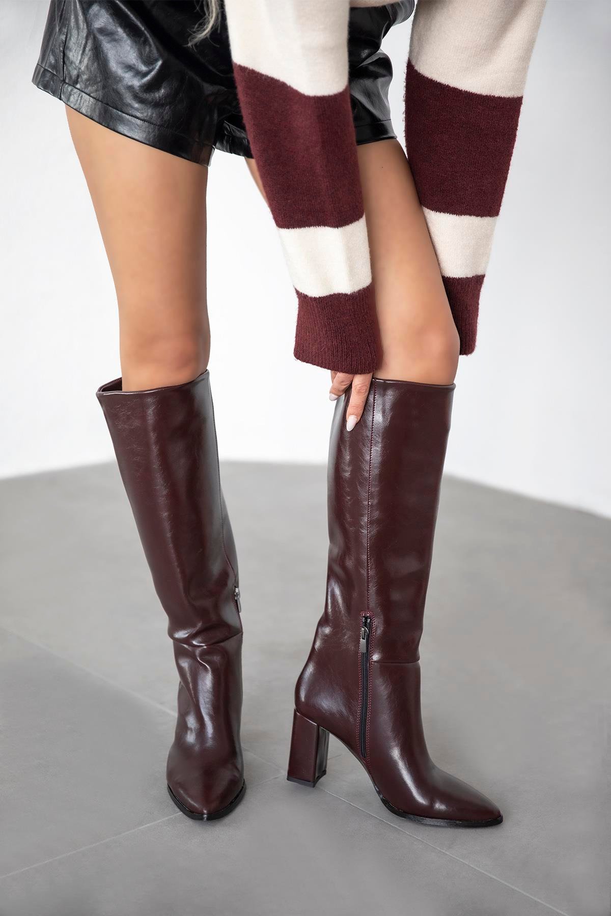 Sawyer Kadın Sivri Burun Kırışık Deri Çizme Bordo