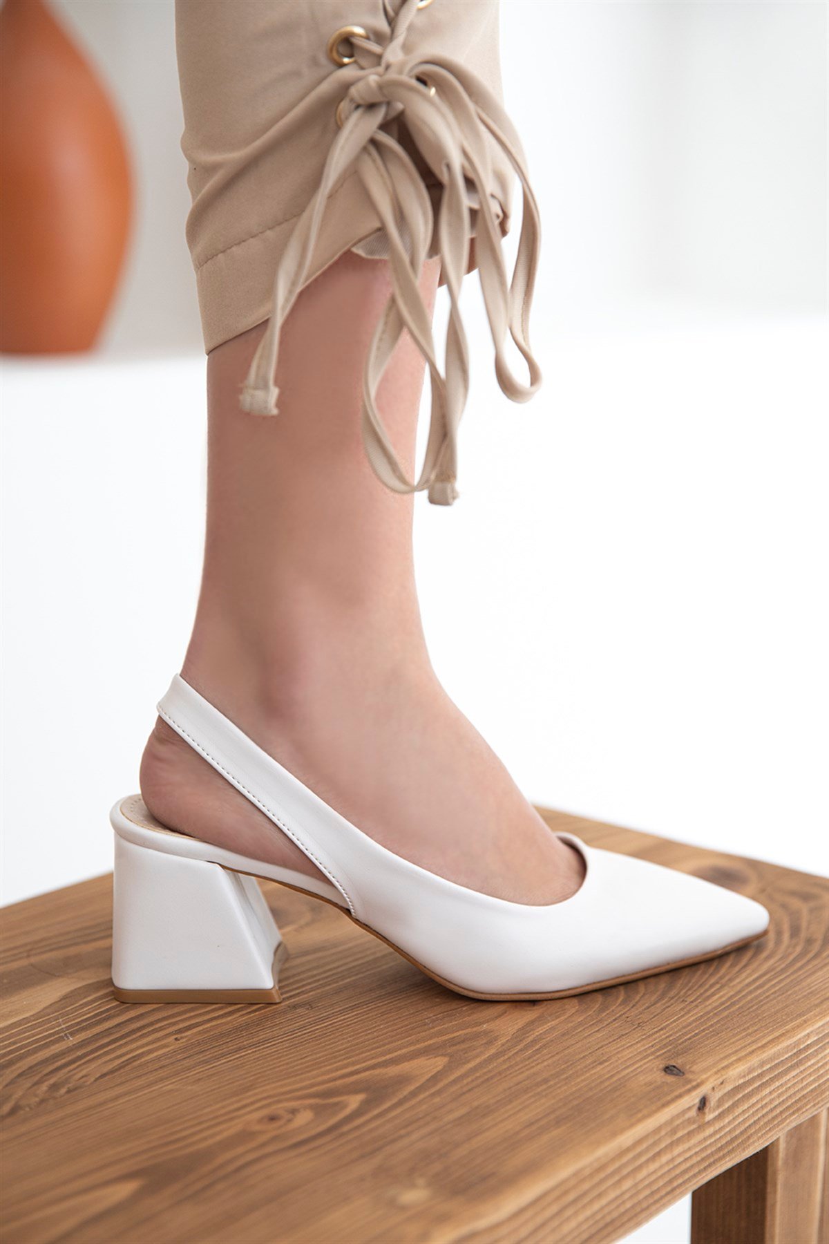 Selinda  Kadın  Deri Topuklu  Ayakkabı Beyaz