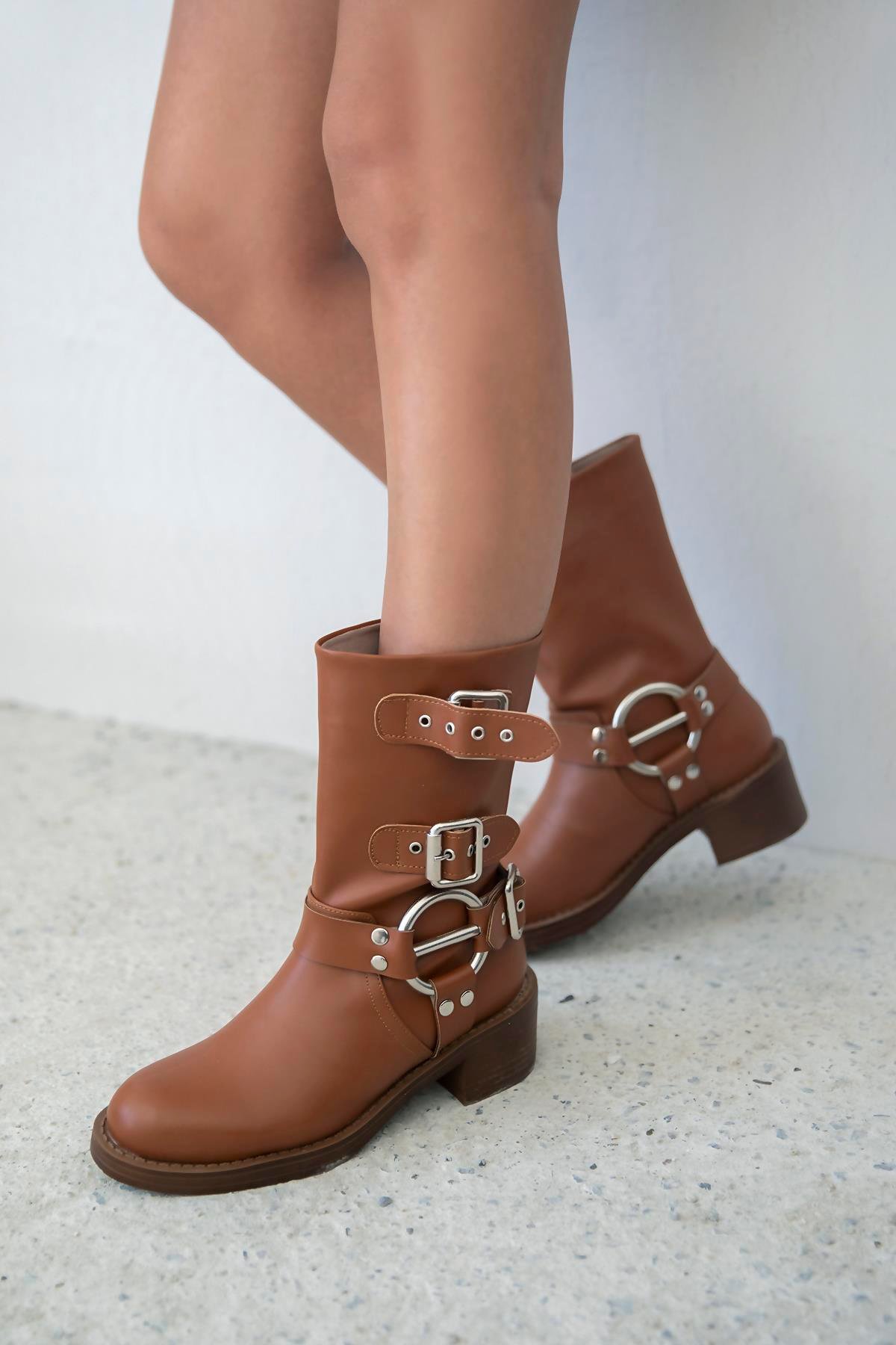 Senya  Kadın  Aksesuar Detay  Deri Bot Taba