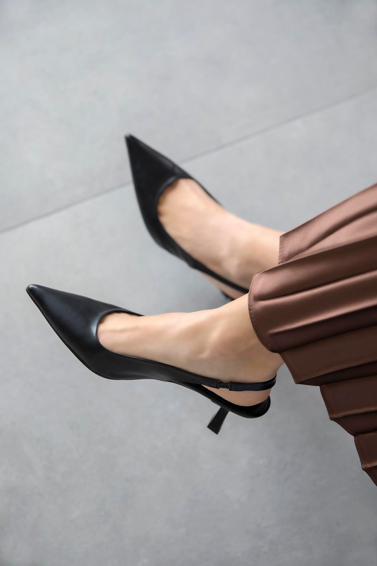 Silver  Kadın Topuklu Deri  Ayakkabı Siyah