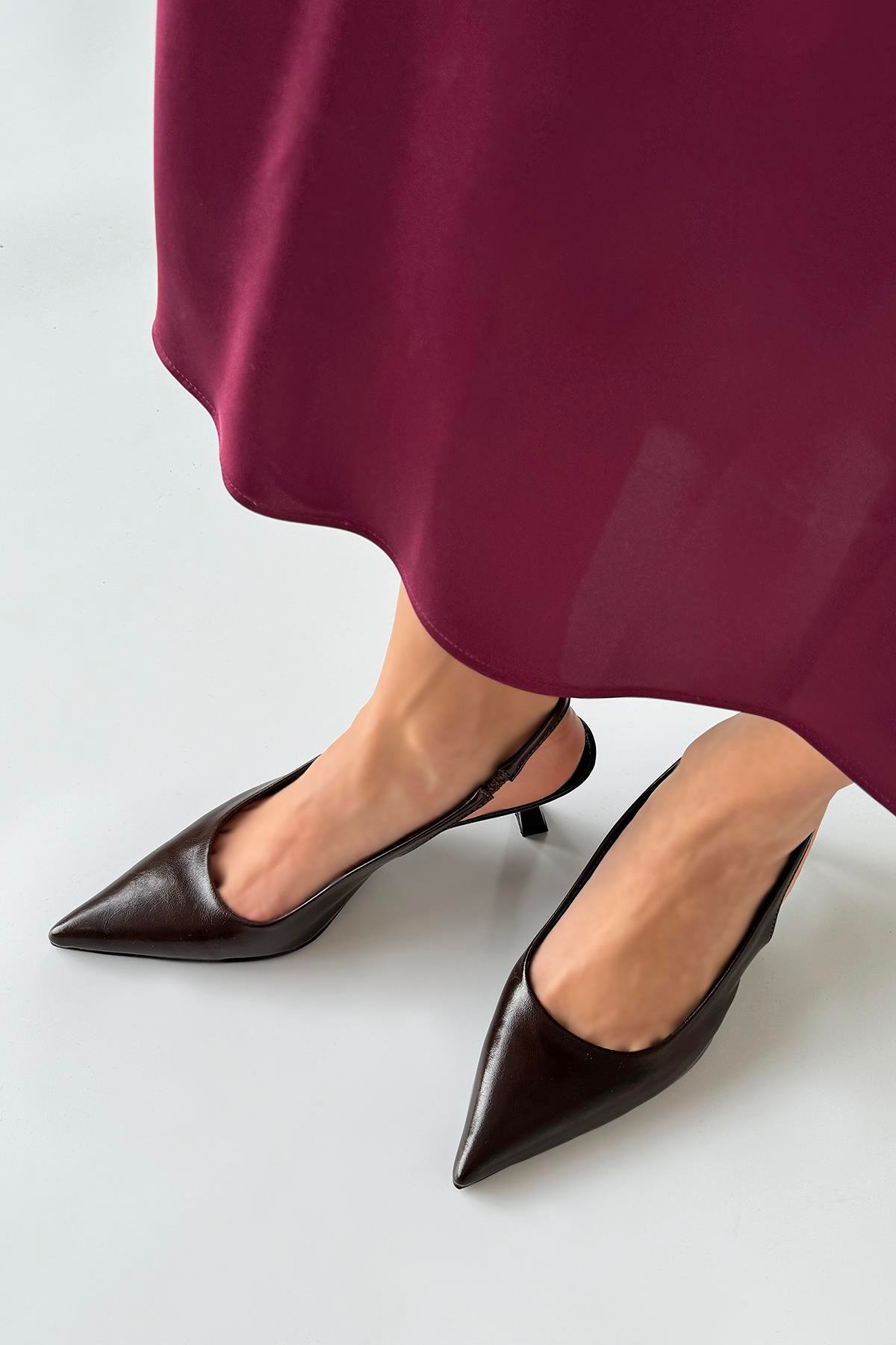 Silver Kadın Topuklu Kırışık Deri Ayakkabı Kahve