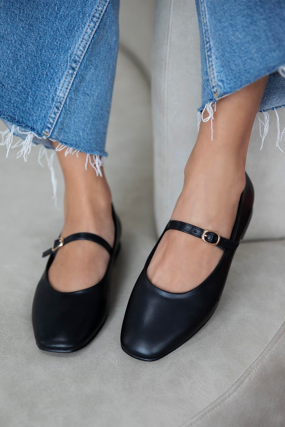 Smolder  Kadın  Kemer  Detay  Deri  Babet Siyah