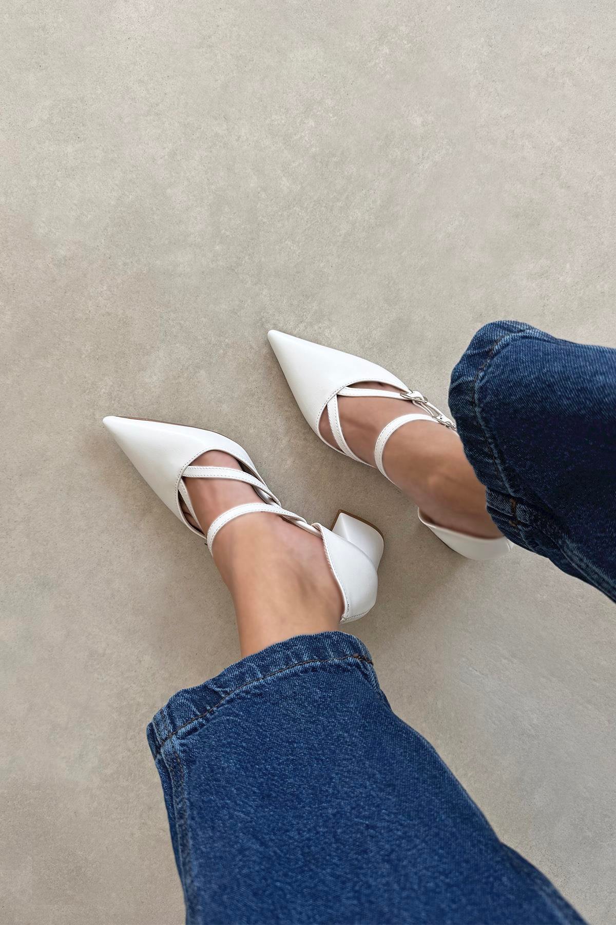 Stana Kadın Kırışık Deri Topuklu Ayakkabı Beyaz