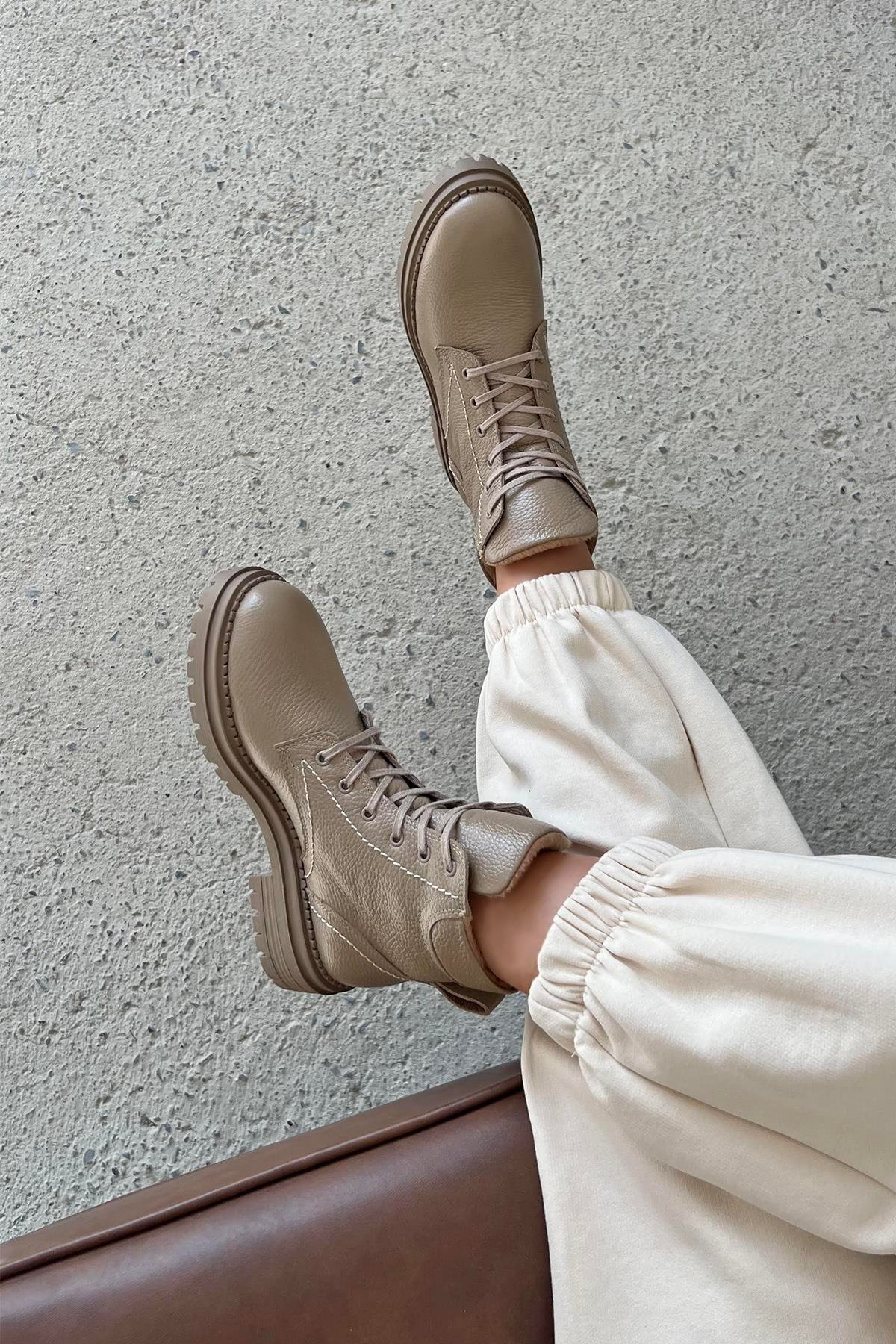 Stones  Kadın Hakiki  Deri Postal  Bot Vizon