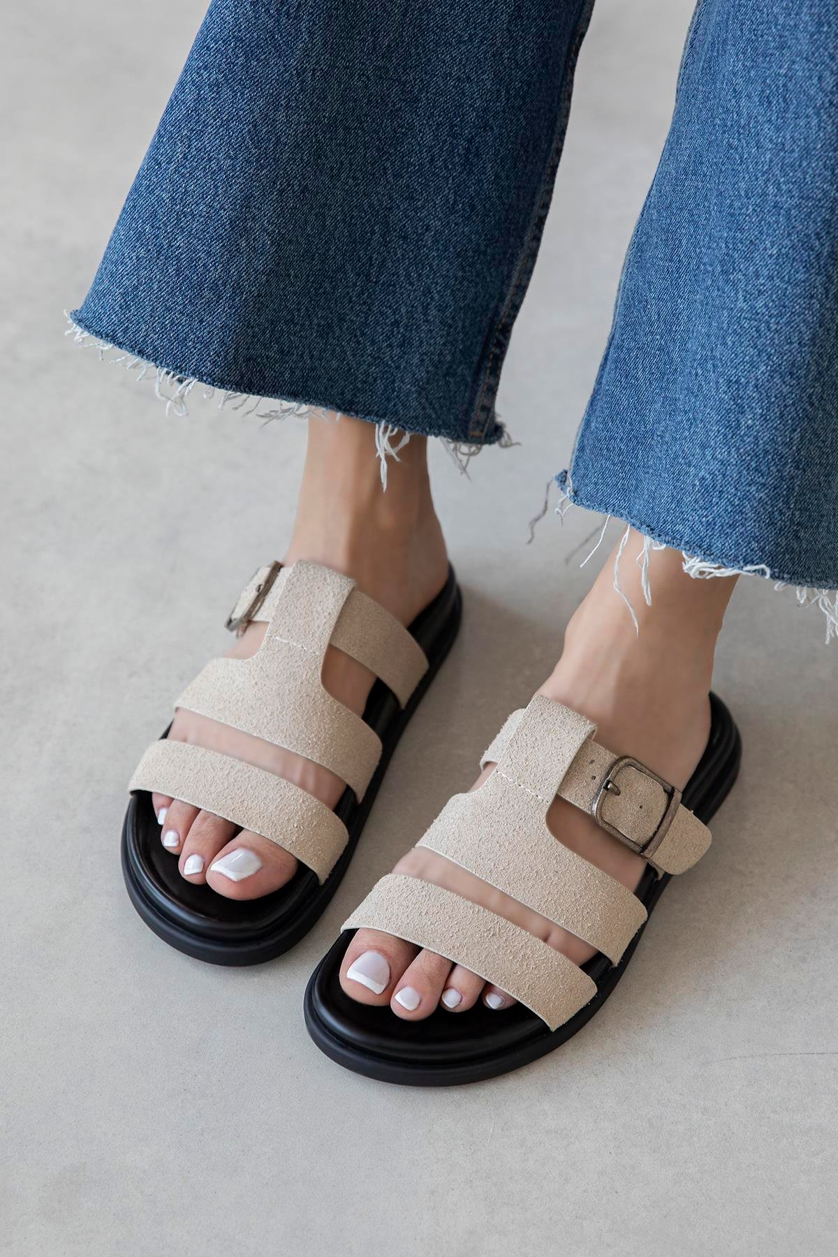 Toff Kadın Toka Detay Günlük Konfor Süet Terlik Bej