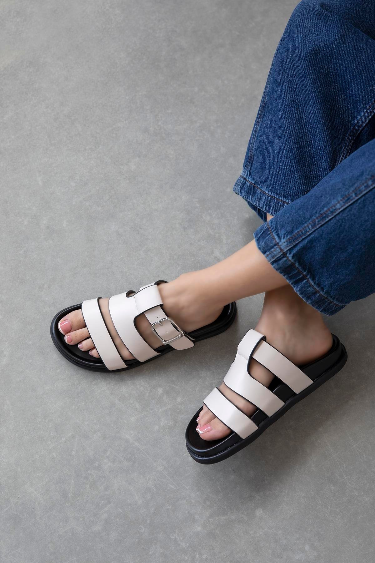 Toff Kadın Toka Detay Günlük Konfor Terlik Bej