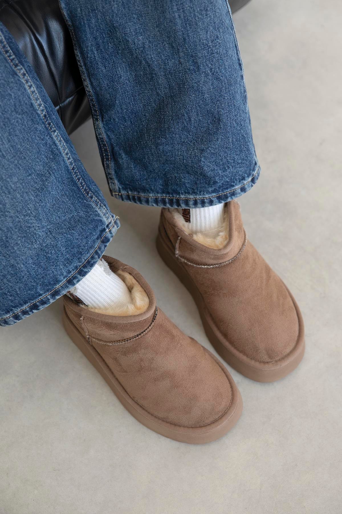 Tommo Kadın  İçi Tüylü Kalın Taban  Süet Yarım  Bot Vizon