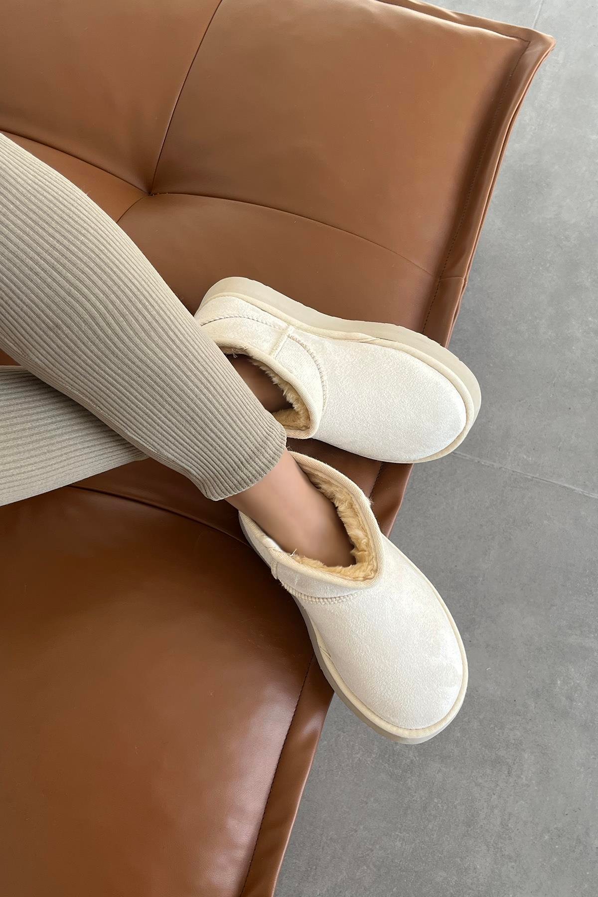 Tommo Kadın  İçi Tüylü Kalın Taban  Süet Yarım  Bot Bej