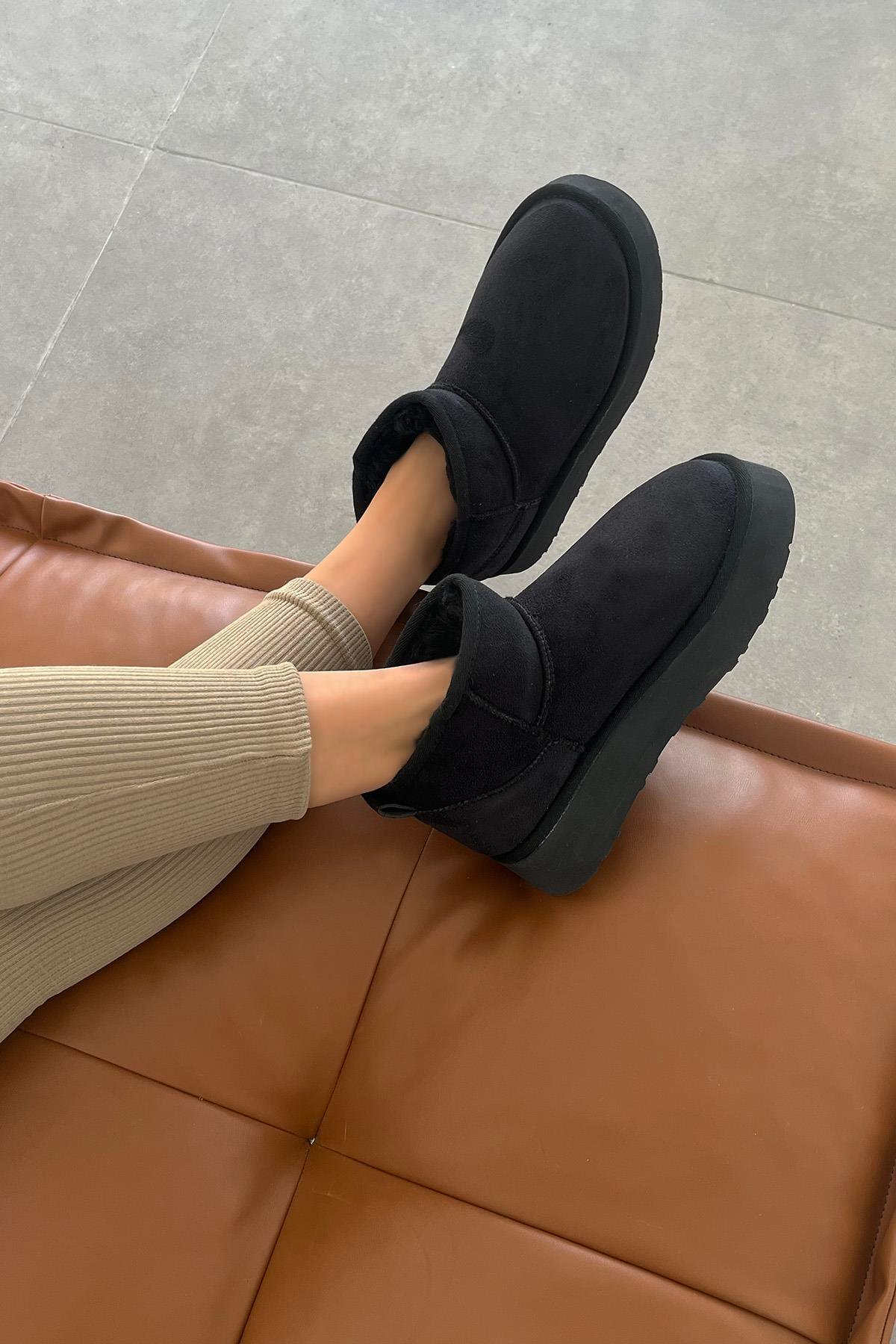 Tommo Kadın  İçi Tüylü Kalın Taban  Süet Yarım  Bot Siyah